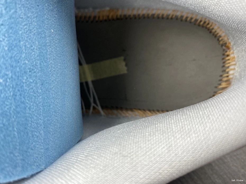 1 Jordan Grey Wolf Low (W) - DC0774-105 0831